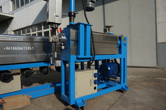 Máquina de revestimento de tipo automático do cabo do Pe Sj70+35 com as 1040 máquinas de bobinamento